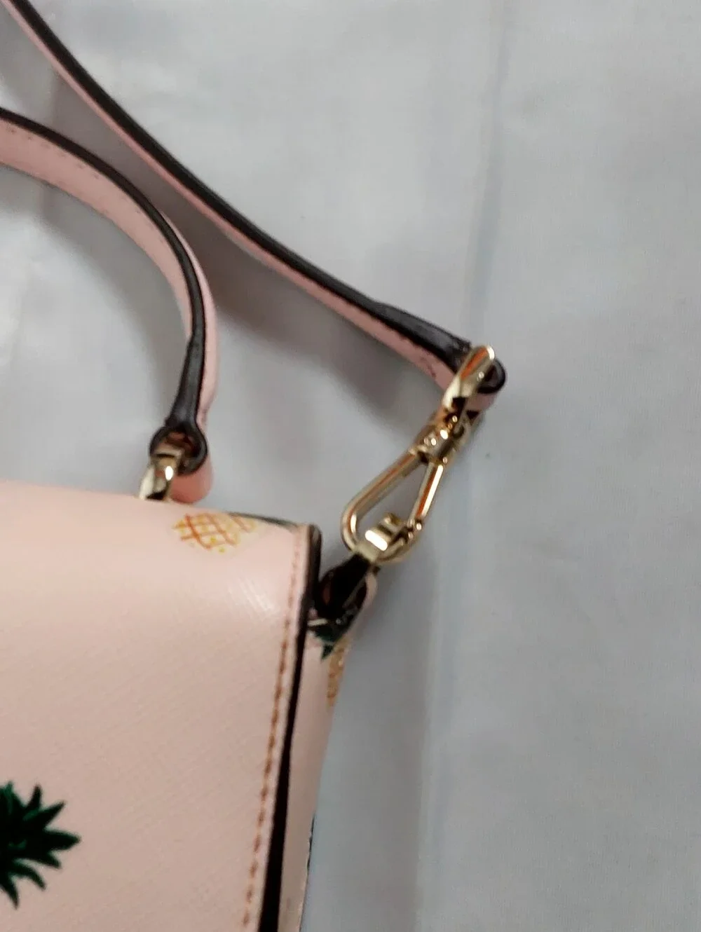Kate Spade New York Staci Square Pineapple Printed  Bag
